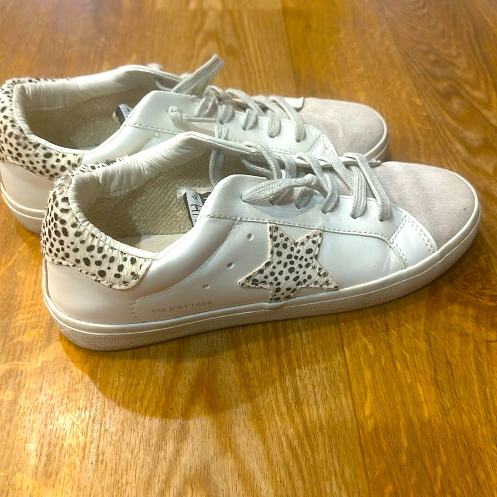 Vintage Havana sneakers Cute with cropped jeans , skirts , dresses.